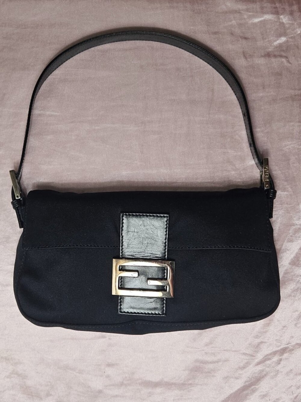 VINTAGE FENDI neoprene baguette